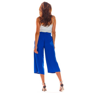 Modne ženske hlače za ljeto u plavoj boji