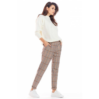 Smeđe karirane hlače za žene