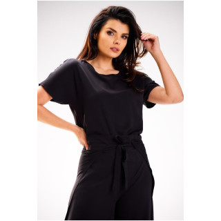 Crne hlače na vezanje grčkog tipa