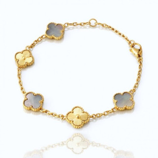 Pozlaćena narukvica s djetelinama s četiri lista