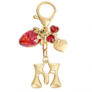 Zlatni privjesak sa slovom M i jagodom